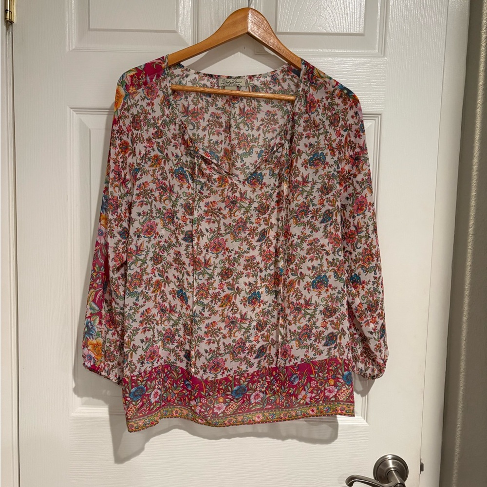 Lucky Brand Relaxed Floral Blouse with 3/4 Sleeves in White and Cream